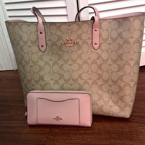 Authentic wallet/tote